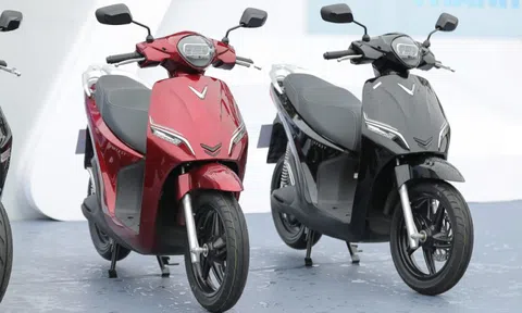 So sánh xe máy Yamaha Janus và VinFast Feliz S: Lựa chọn nào hợp lý trong thời điểm giá xăng bất ổn?