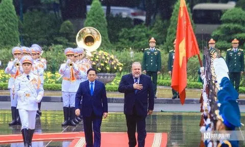 Thủ tướng Phạm Minh Chính chủ trì Lễ đón Thủ tướng nước Cộng hòa Cuba